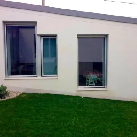 Ag Luxury En Primera Linea Con Piscina Razo