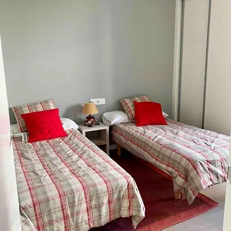Ag Luxury En Primera Linea Con Piscina Razo